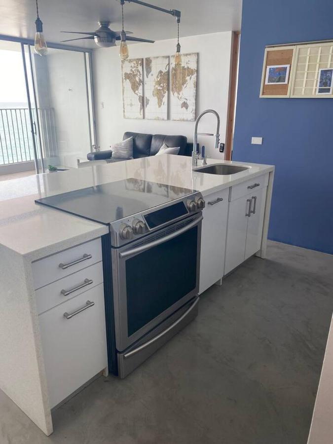 Apartamento Ashford Ave, Condado Location & Ocean Views *
